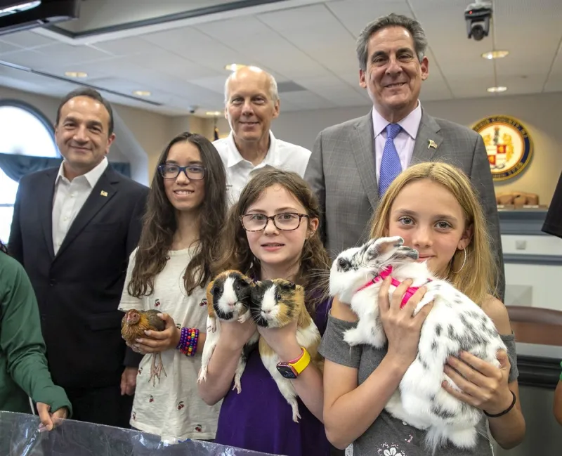 Commissioners Invited to 4-H Fair by Youth