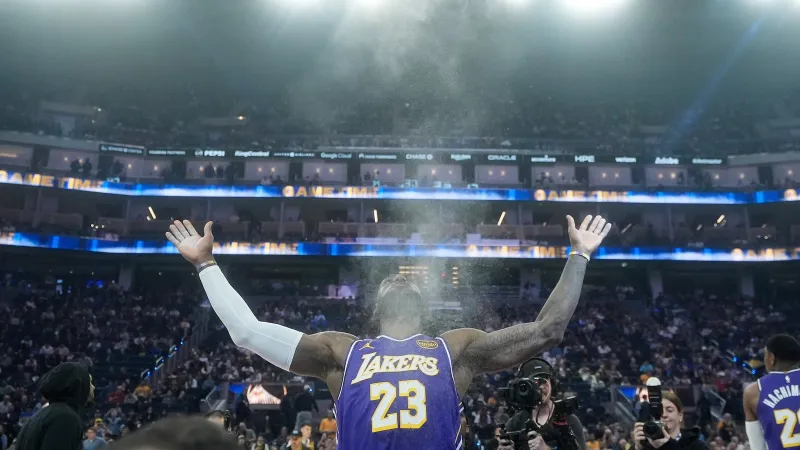 LeBron James scheduled to speak Thursday as NBA waits to hear plans