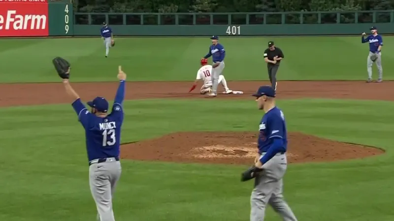 Muncy's two-run homer, Wrobleski's pitching help Dodgers defeat Whe...