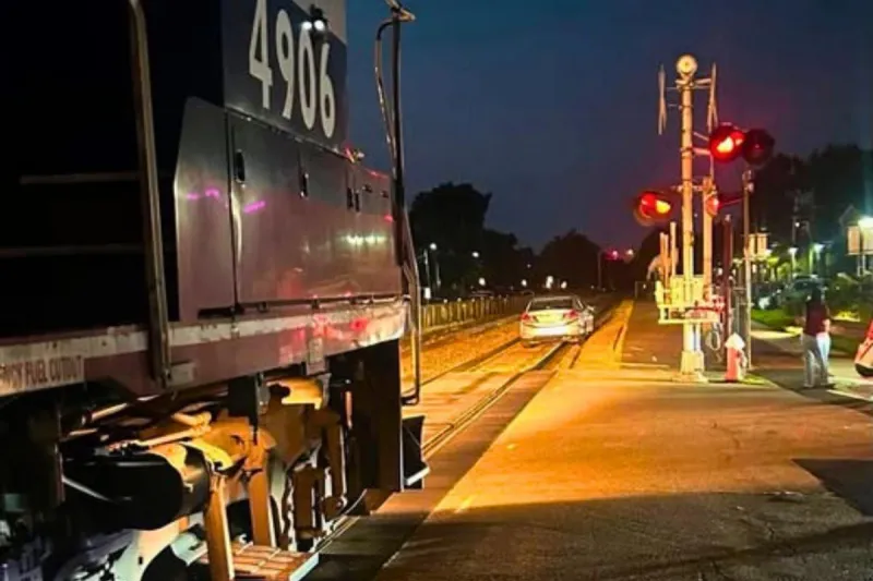 Driver, 80, winds up on NJ Transit tracks after wrong turn
