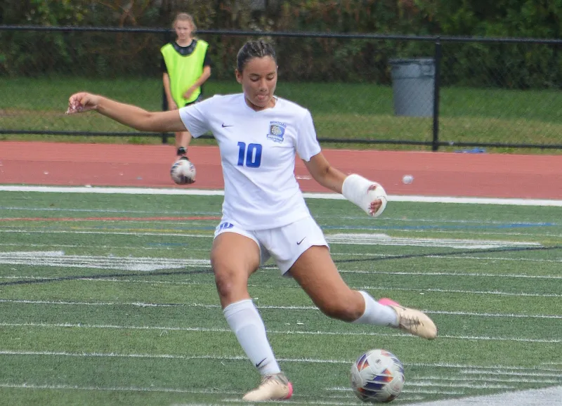 Montclair's Osborne Takes Defensive Skills North