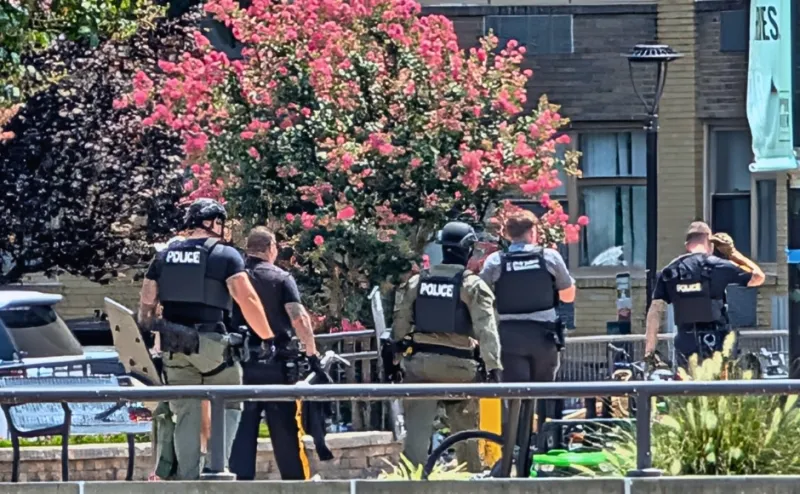 Police Remove Barricaded Person from Parkview at Collingswood Apts.