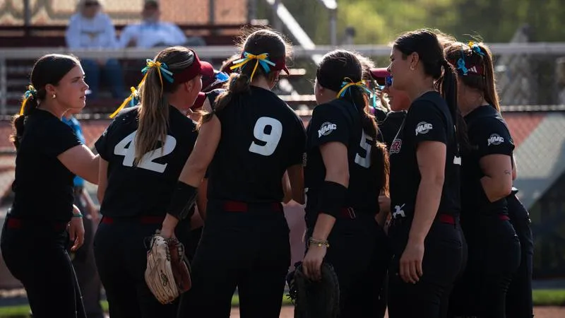 15 From Softball Earn Easton/NFCA Scholar Athlete Honors