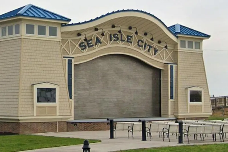 Nearly 30 dead sharks wash up on NJ beach, DEP won't investigate