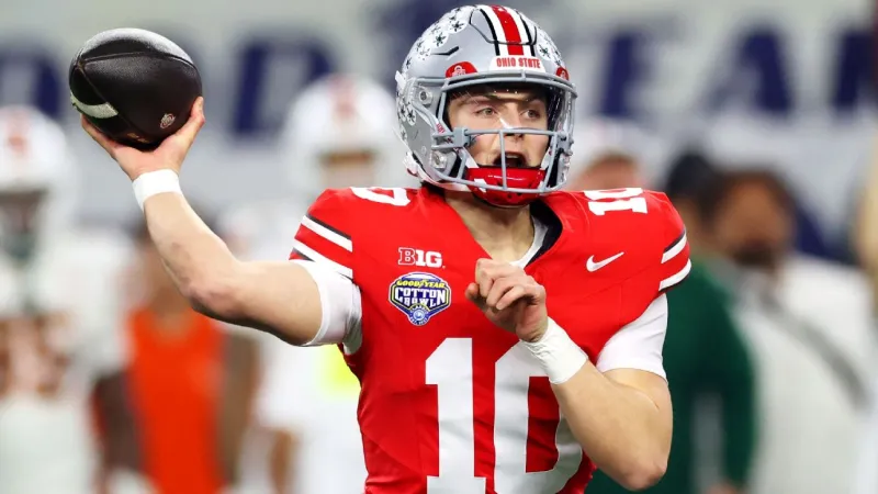 Ohio State, Oregon headline preseason AP college football poll