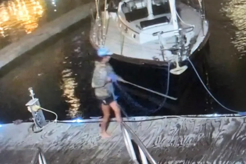 Who steals a 40-foot sailboat? NJ cops want answers