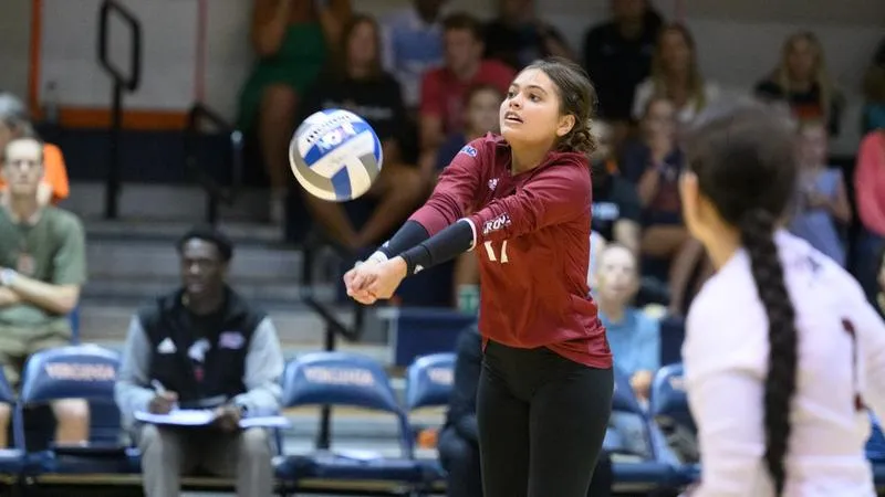 Women's Volleyball Opens Season With Five-Set Win Over Fordham
