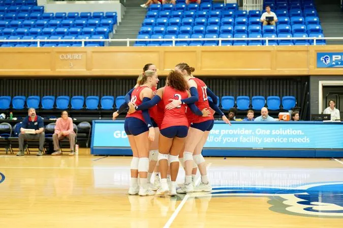 Highlanders Battle Seton Hall in Straight Sets Sunday Afternoon