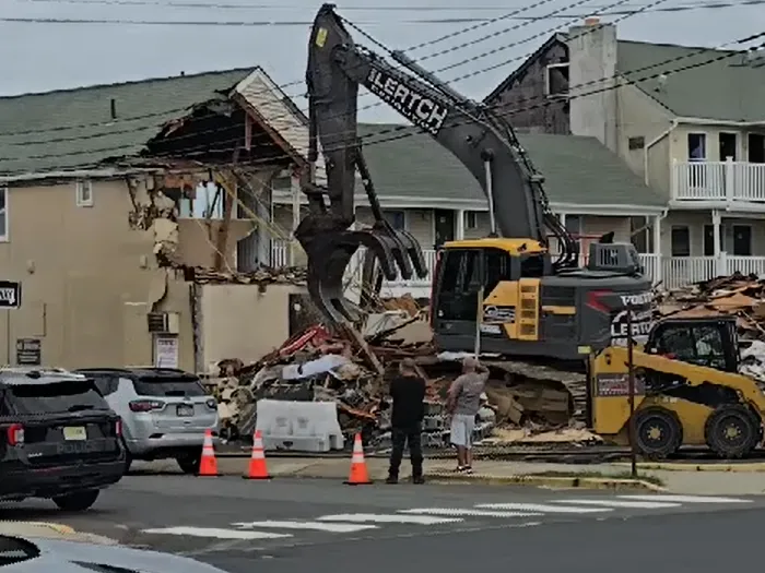 VIDEO: Demolition Begins At Desert Palm Inn After Long Legal Fight