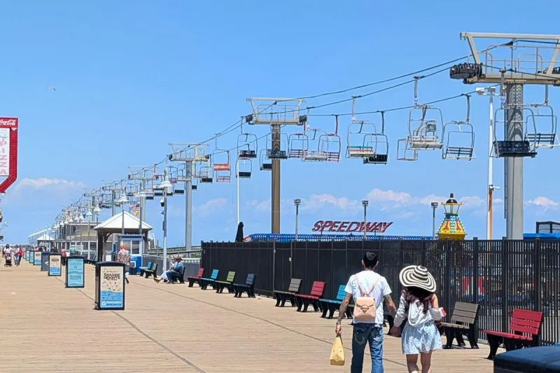 Woman tries to save child, both fall from Seaside Heights ride