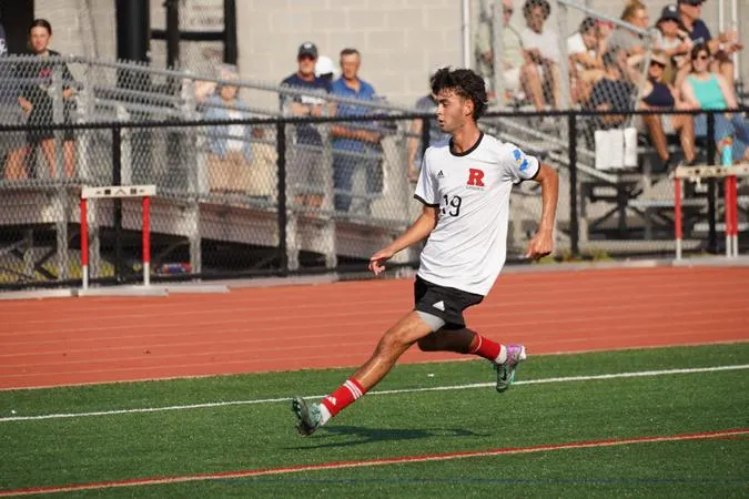 Pino's late goal gives Men's Soccer 2-1 win over Penn State-Abington