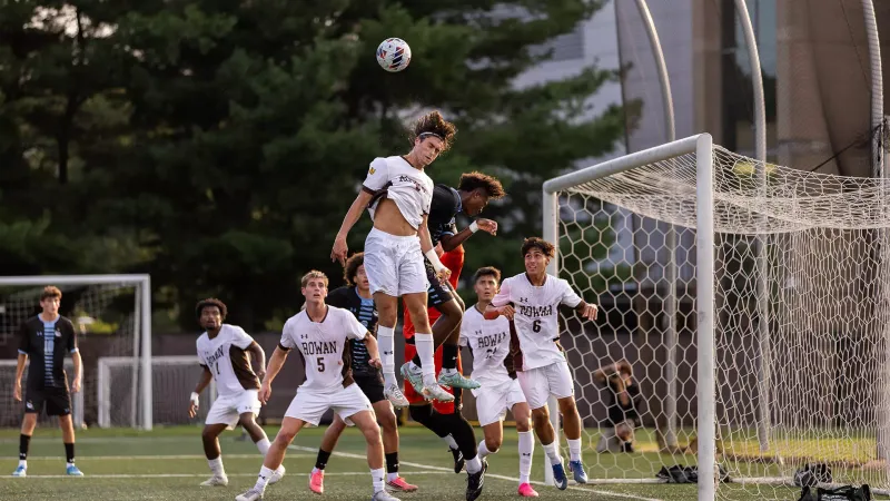 Evan Vilaboy scores late-minute winner for Rowan Men's Soccer against Stockton