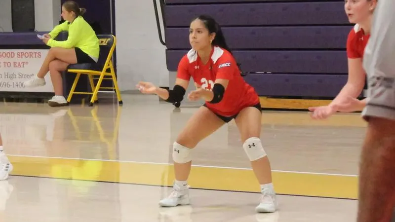 Chiarella Posts Nine Aces, Six Digs, Volleyball Wins Second Straight