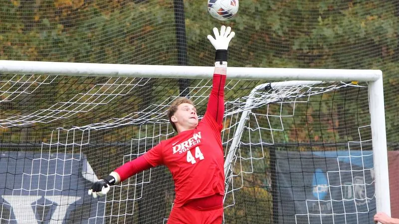 Men's Soccer Ties Merchant Marine in Season, Home Opener