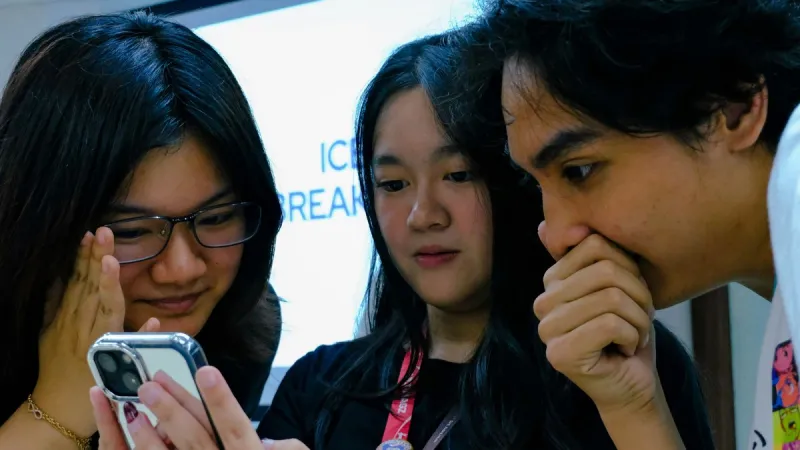 Dealing With New Phone Law in New Jersey Public Schools