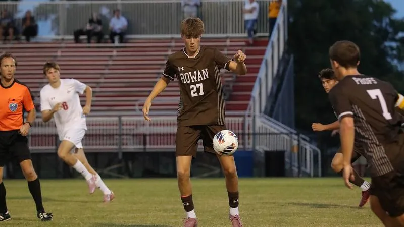 Fluck-Lozano Hits the Late Gamewinner to Push #12 Men's Soccer Past #6 Dickinson, 2-0