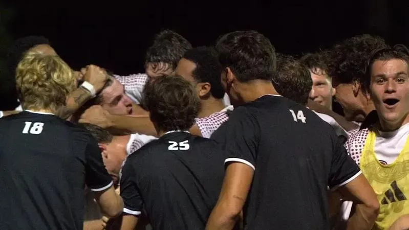Faracchio's Stunner Caps Off Three-Goal Comeback as Men's Soccer Beats NJIT on Friday Night