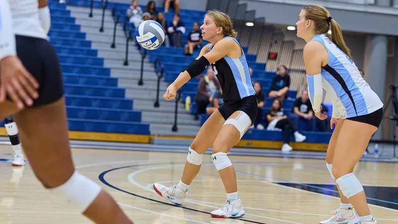 Stockton Splits Two Matches at Haverford Invitational