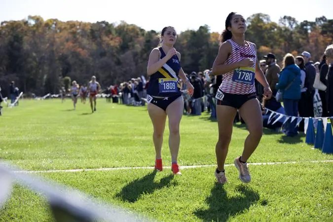 Cross Country starts season at Georgian Court