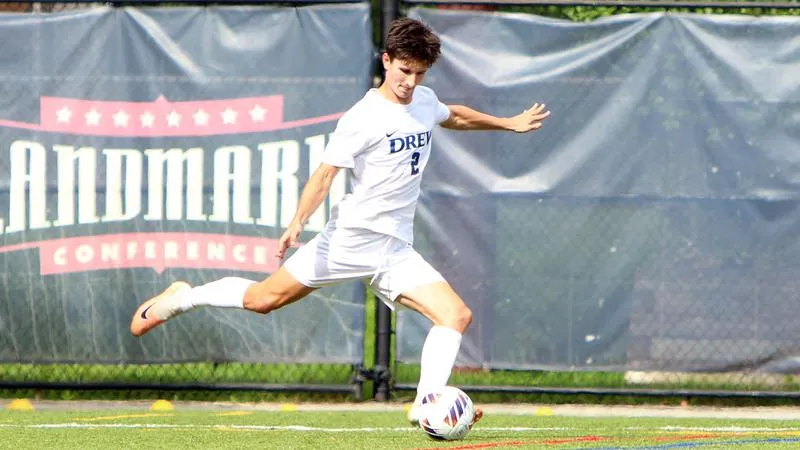 Men's Soccer Scores Late, but Edged by Manhattanville