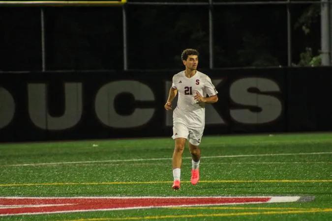 Men's Soccer Blanks Skidmore in Home Opener, 2-0