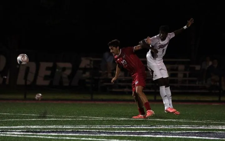 Men's Soccer Battle Out to Hard Fought 0-0 Draw Against Saint Joseph's on Tuesday Night