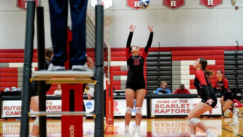 Women's Volleyball breezes past Medgar Evers, 3-0
