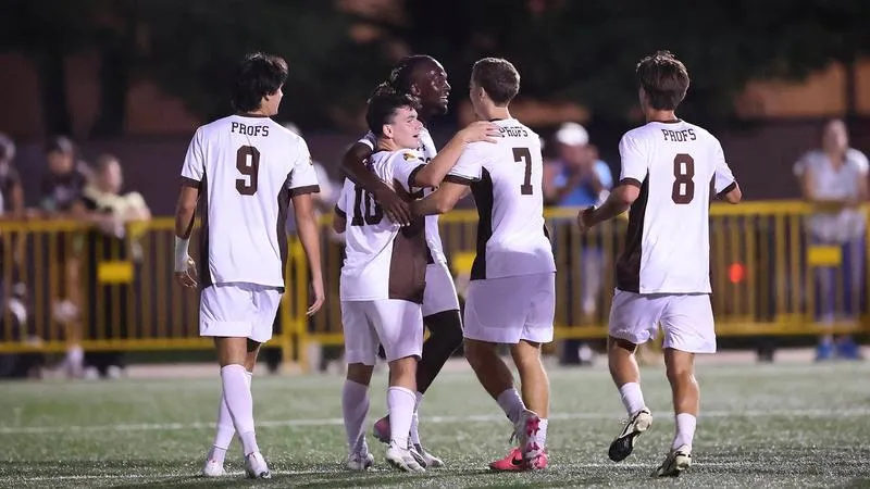 Mosley, McNamee Help #12 Men's Soccer Defeat Ursinus, 3-1