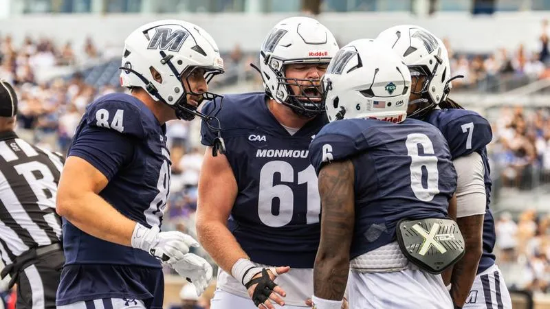 Hawks Travel to Kalamazoo to Take on Western Michigan Saturday Night