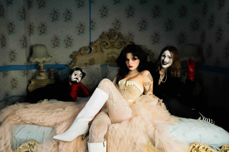 VANITY Prepares for Debut LP