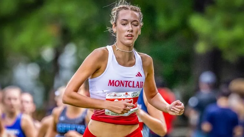 Cross Country Wins Bill Fritz Open; Places Nine in Top 12