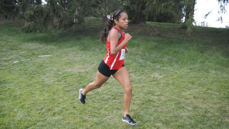 Castillo Paces Five in Top 40 for Women's Cross Country at TCNJ Herb Lorenz Invitational