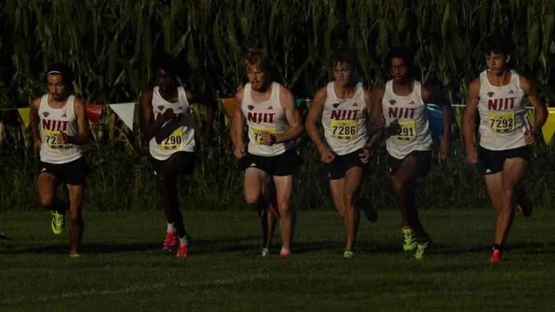 Highlanders Compete in Lafayette XC Invitational, Men Place Two in Top 10