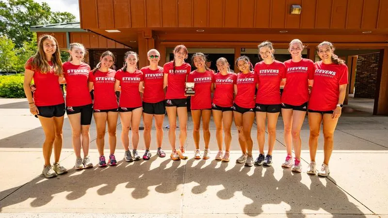 Women's Cross Country Wins Season-Opening Back to the Bowl Invitational