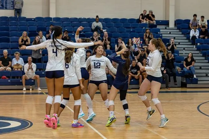 Cyclones Wrap Up William Paterson Tournament Against Ranked Christopher Newport and William Smith