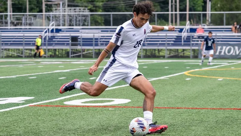 Ramirez, Ford Lead Men's Soccer Past CCNY 1-0