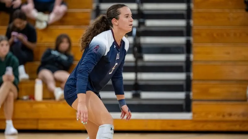 Wood Named MAC Freedom Volleyball Defensive Player of the Week