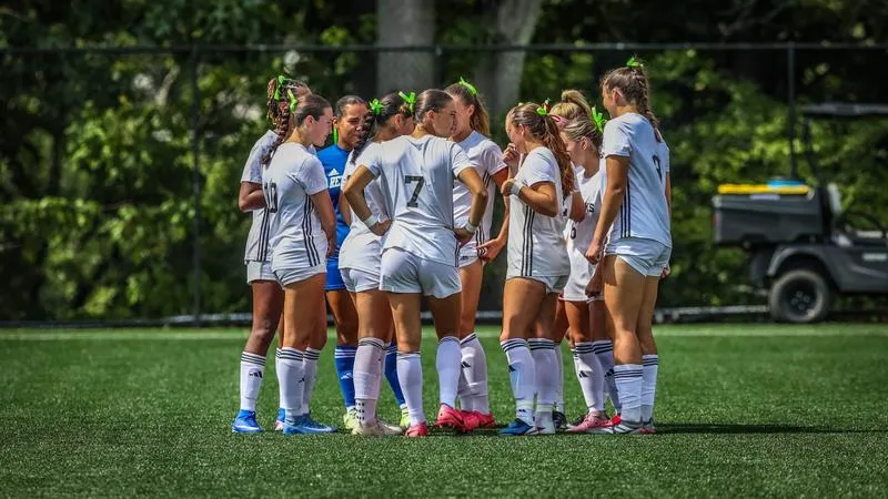 Women's Soccer Ranked 22nd in IWSOC & USC Coaches Top 25 Poll