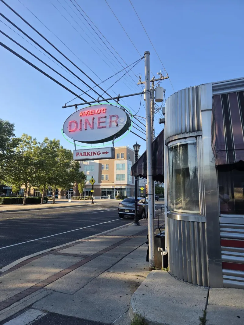Angelo's: New Ownership, Same Diner
