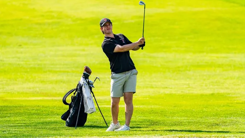 Beaver Leads Men's Golf at Pioneer Fall Invitational