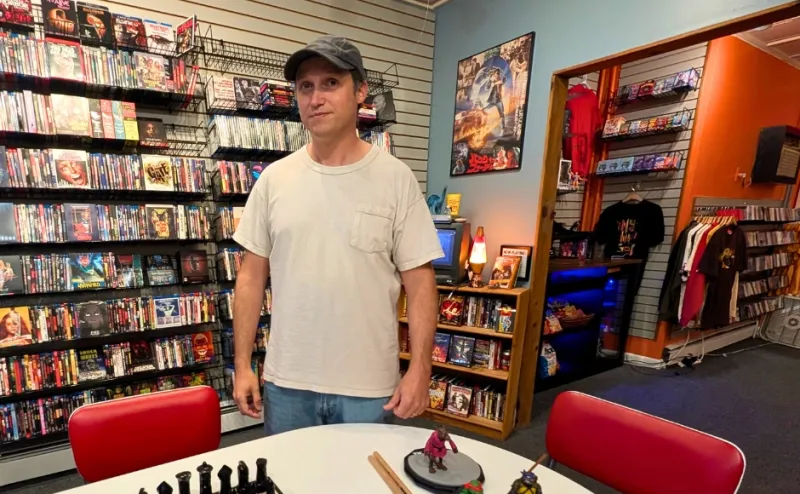 Collingswood Neighbors to Open Throwback Video Store, Ropeadope Records Retail Outpost