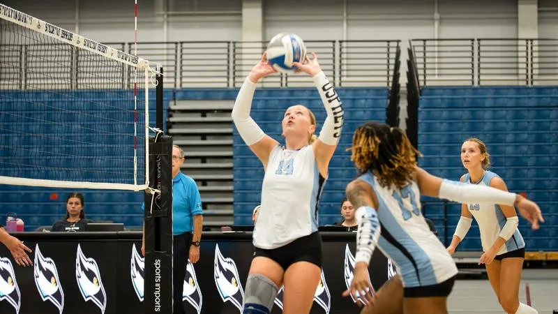 Stockton Extends Winning Streak to Seven