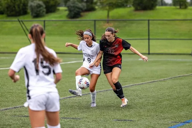 Cyclones Battle Strong Stockton Squad at Home