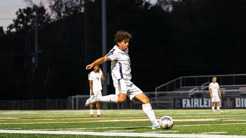 Men's Soccer Falls to Muhlenberg at Home