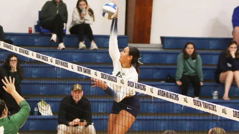 Epic Comeback Lifts Women's Volleyball at Muhlenberg