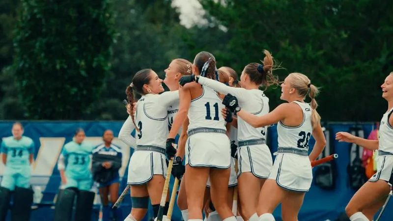 Anna Moors Leads Monmouth Field Hockey to Win Over Hofstra