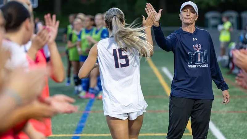 Women's Soccer Draws with the Knights, 1-1