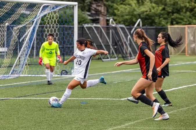 Cyclones Fall to John Jay on the Road