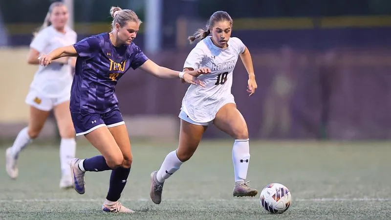 #4 Women's Soccer Claims NJAC Opener, Defeats #12 TCNJ, 2-1; Wiedeman Notches Goal and Assist
