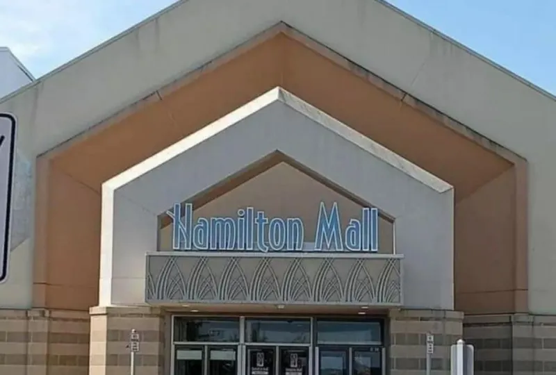 A Shuttered Hamilton Mall Store Is (Briefly) Coming Back to Life